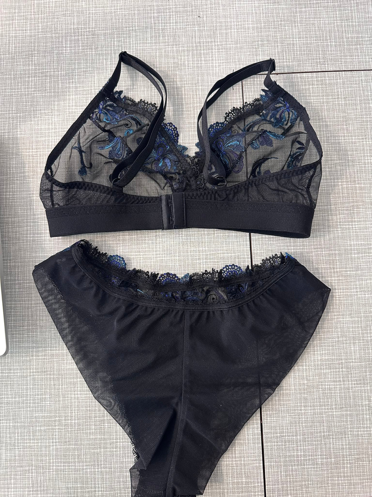Sutien din tulle negru cu broderie albastră Midnight Bloom – LCD 137